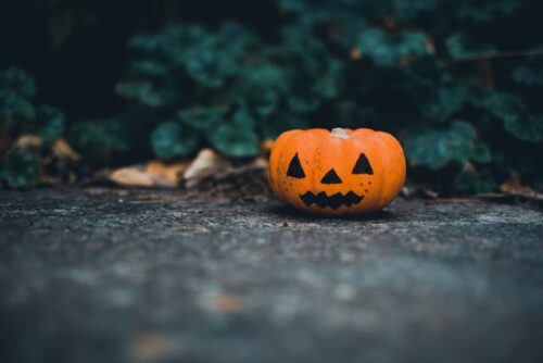 Halloween-dekoration för butik och köpcentrum - skapa stämning med Gillgrens Dekor i Göteborg