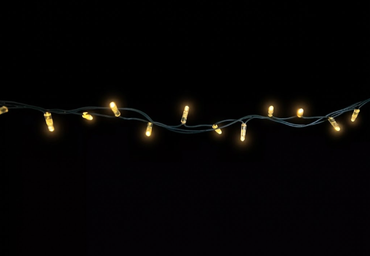 200 LED ljusslinga varmvit med grön kabel för julgran, inom- och utomhusbruk.